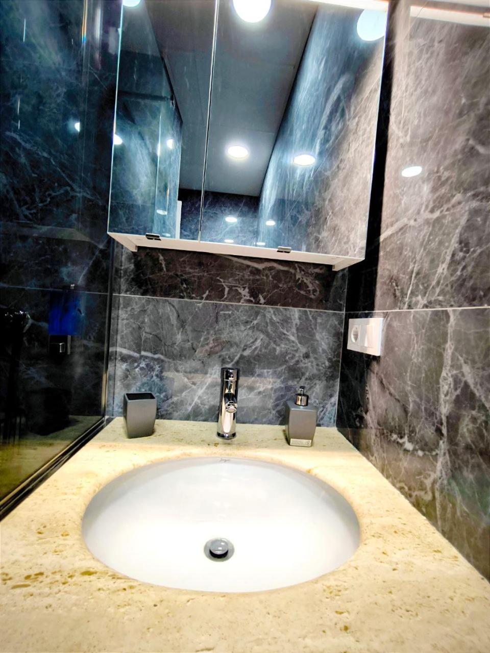 Apartamentos Sant Roc บาเลนเซีย ภายนอก รูปภาพ