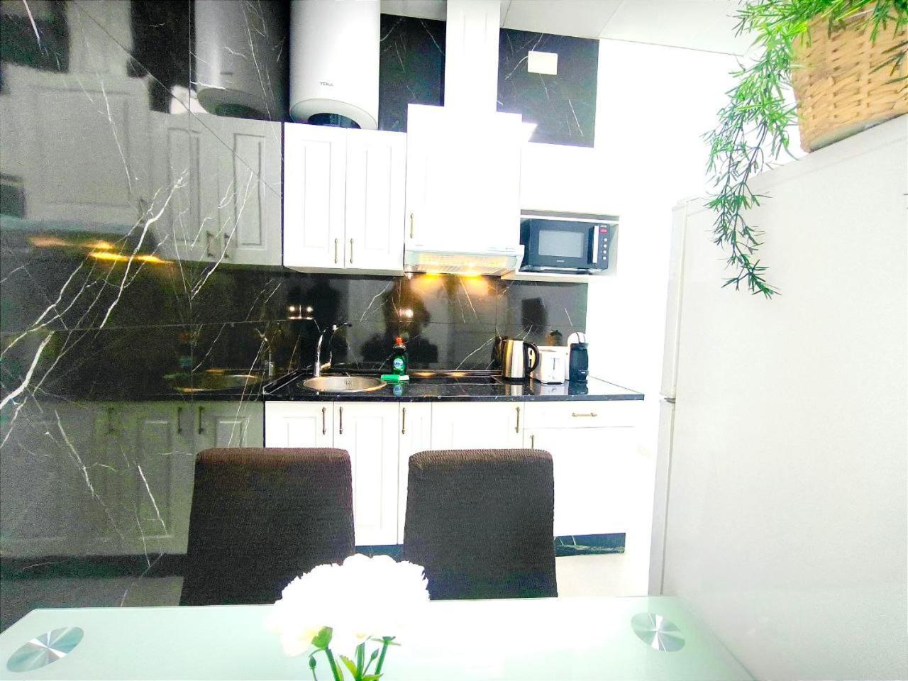 Apartamentos Sant Roc บาเลนเซีย ภายนอก รูปภาพ